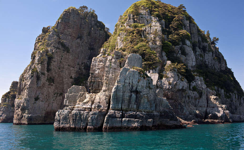 Cliff Jumping The Eight Most Thrilling Cliff Jumping Spots Thrillist