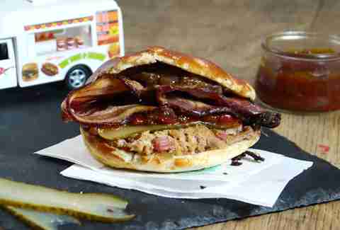 Pulled pork sandwich from Miss Pig Food Truck Paris