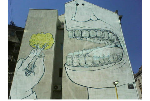 Blu broccolli graffiti