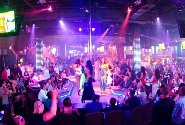 Best Strip Clubs Miami - The Definitive Guide (PHOTOS)