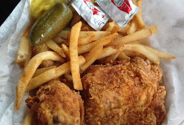 best-fried-chicken-in-dallas-thrillist-dallas