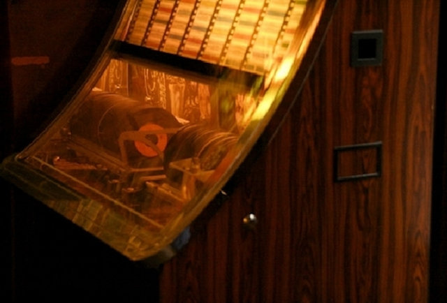 the-8-best-dive-bars-in-london-neighborhood-guide-to-dive-bars