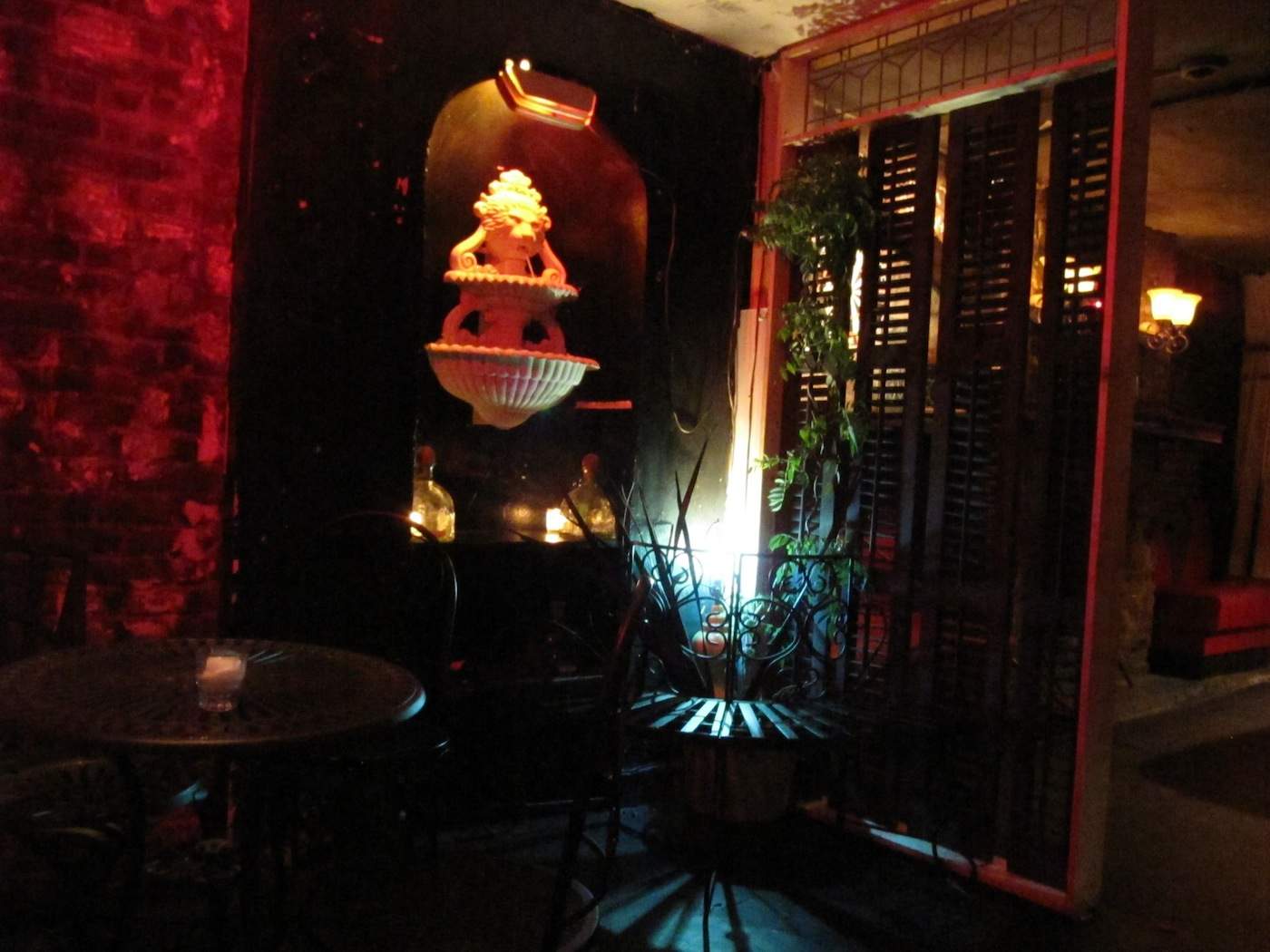 the-8-best-dive-bars-in-new-york-neighborhood-guide-to-dive-bars