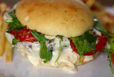 Olive Garden italiano burger