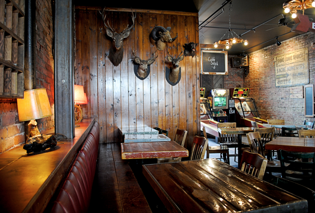 the-8-best-dive-bars-in-seattle-neighborhood-guide-to-dive-bars