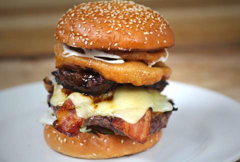 the beef royal burger bbqwhiskybeer london