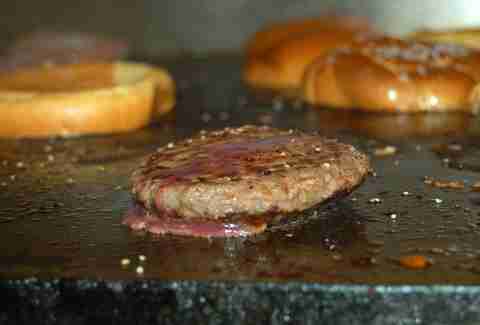 burger patty and buns