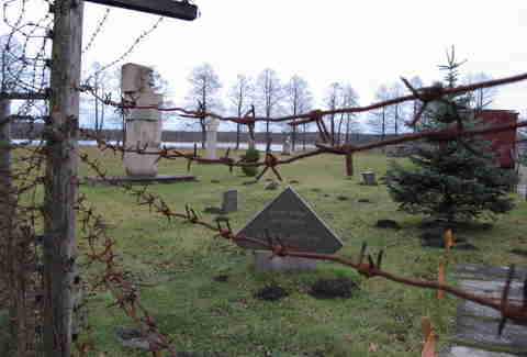barbed wire grutas park