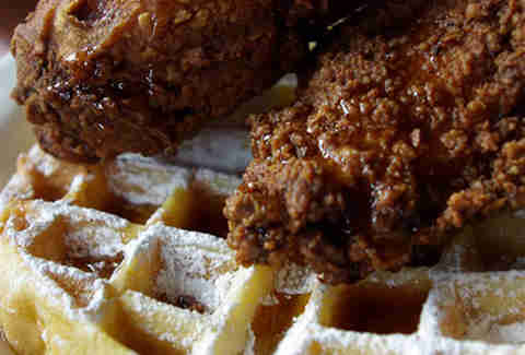 tupelo chicken and waffles