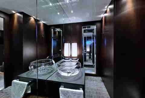 submarine bathroom
