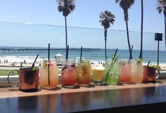 [Image: san-diego-s-best-beachfront-bars]