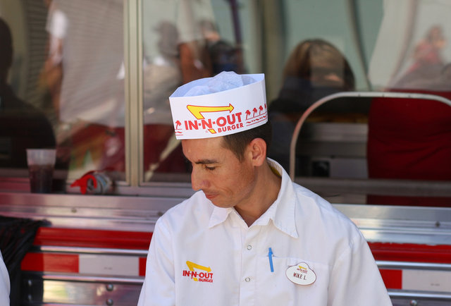 Fast food and food handler wear essay 08 picture