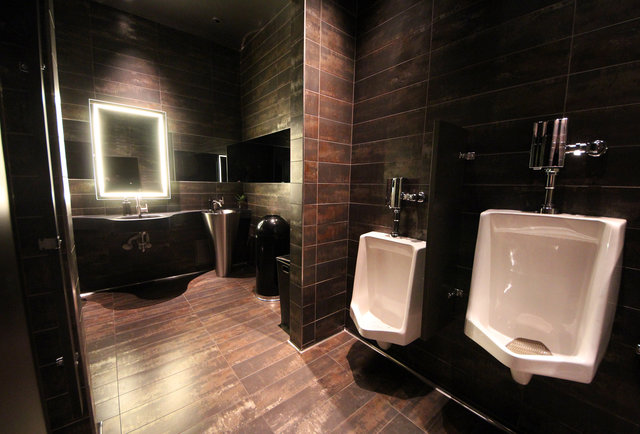 Best Public Restrooms Downtown Chicago Hotels