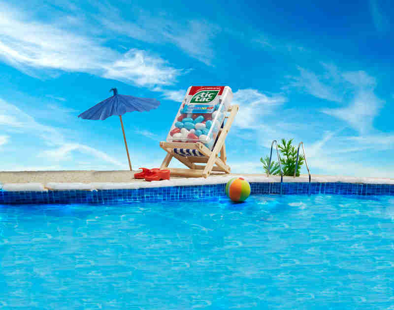 Tic Tacs chilling poolside
