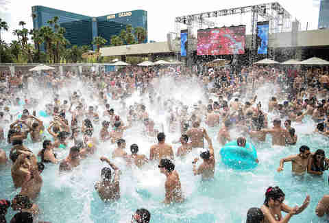 The Wet Republic pool