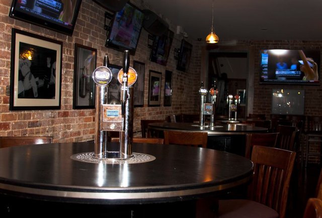 Best Murray Hill Bars - The 11 Coolest Places To Drink