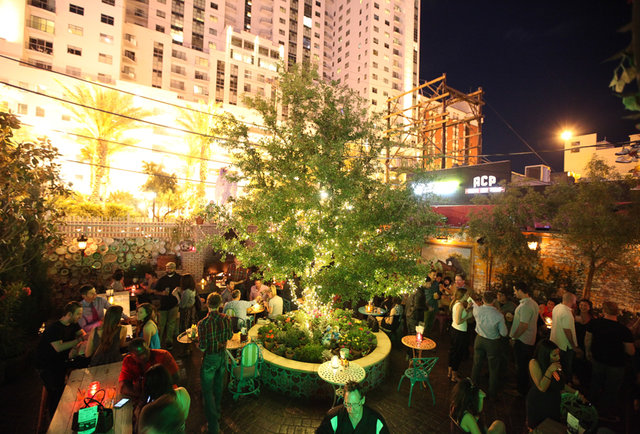 Best Party Restaurants in Vegas