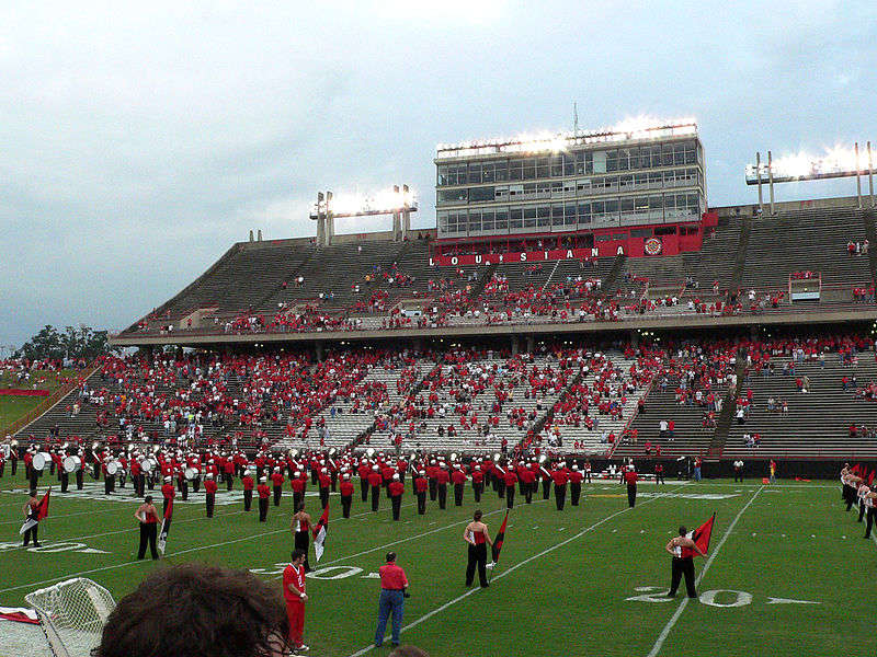 Worst College Football Stadiums - America's Worst Stadiums To Watch Fbs 