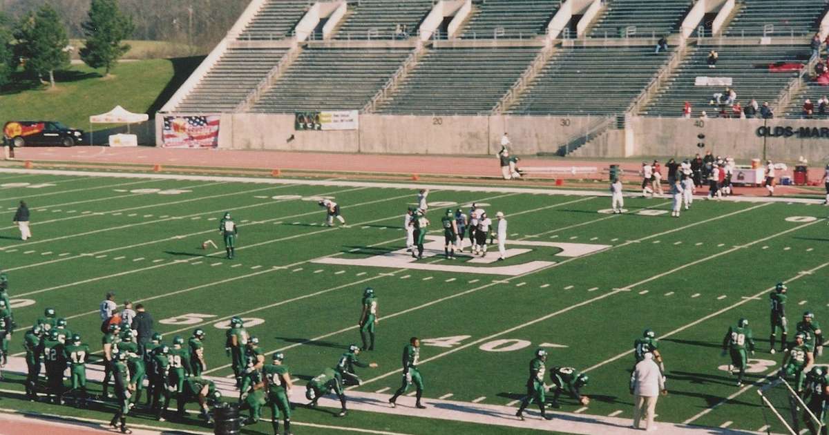 Worst College Football Stadiums America's Worst Stadiums To Watch FBS