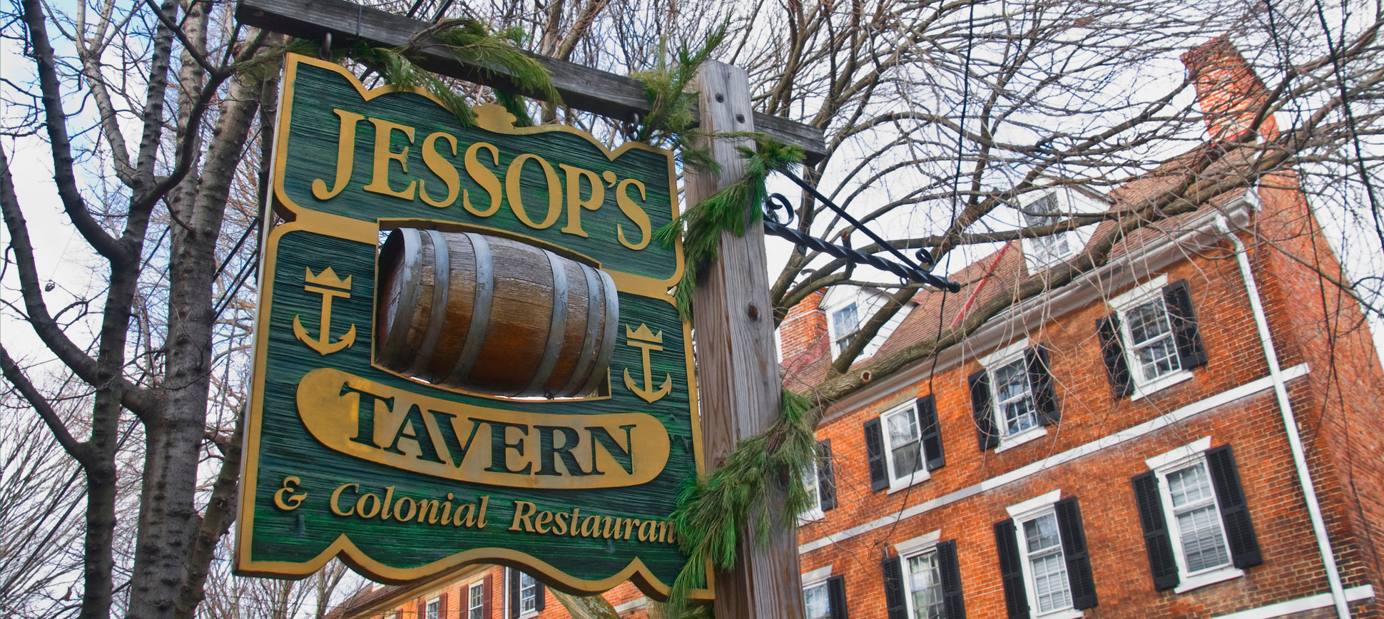 The Oldest Bar in Every State (and DC!)