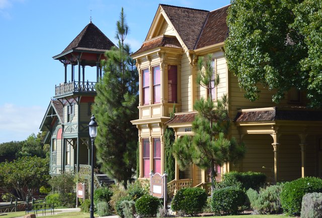 Share on Facebook Pin it