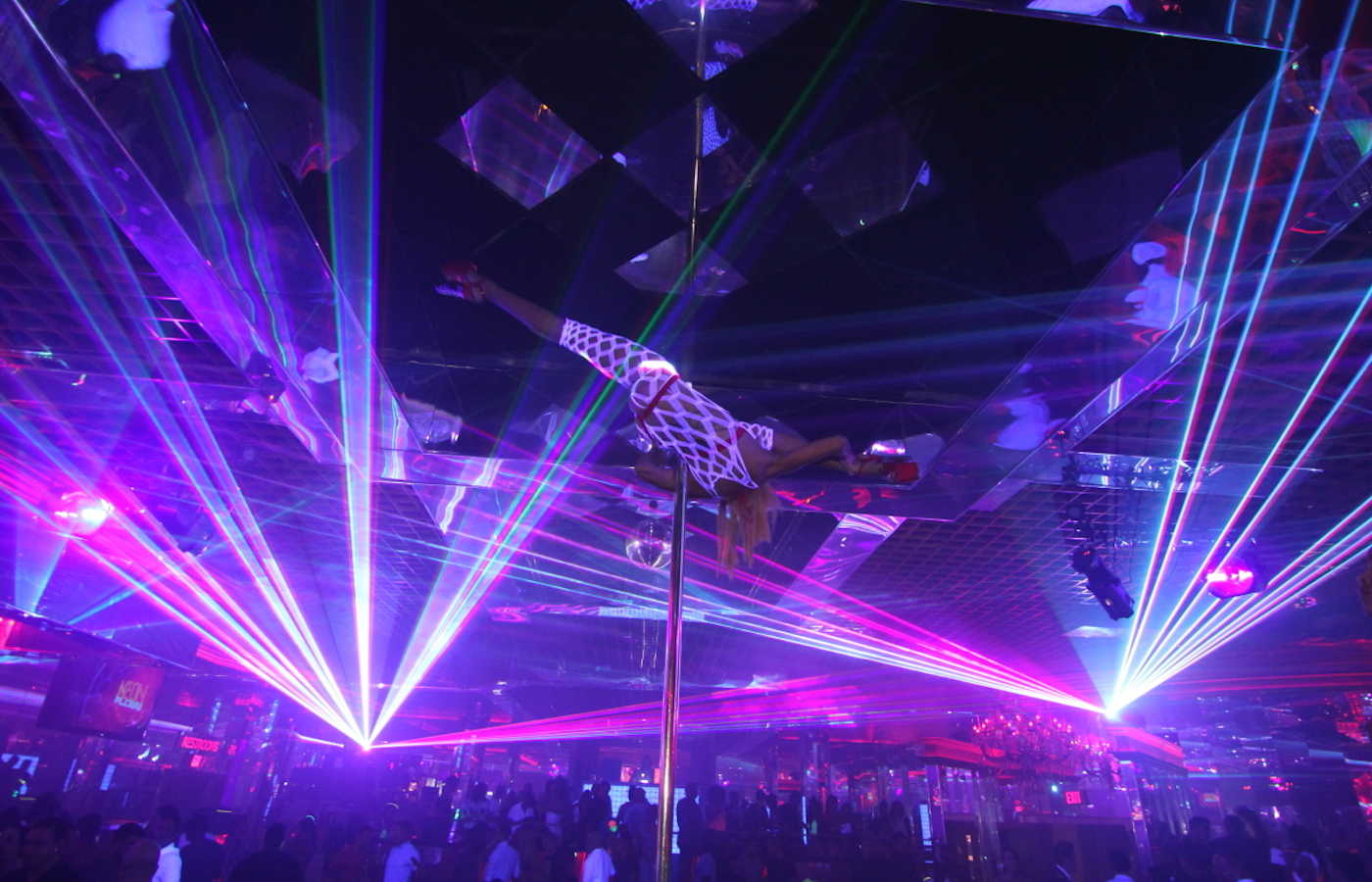 Las Vegas Best Restaurants Bars And Things To Do In Vegas Thrillist