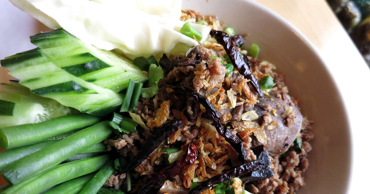 Best Thai Food Chicago Restaurants Thrillist