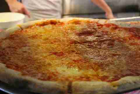 Best Pizza In Queens - NYC - Thrillist