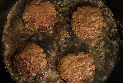 How to make the perfect diner burger — Thrillist Recipes