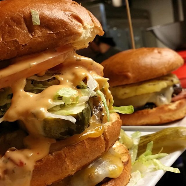 The Best Burger Spots In Arizona