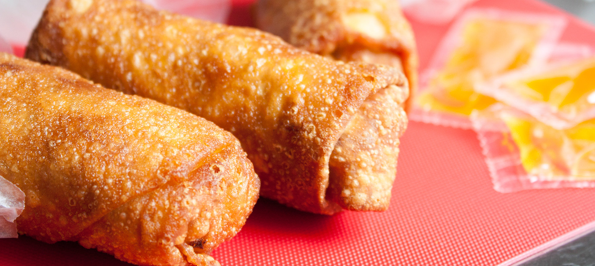 The differences between egg rolls, spring rolls, popiah, and lumpia