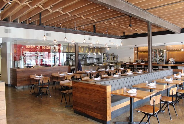 The 13 Best Restaurants & Bars in West Loop - Where to Eat & Drink in