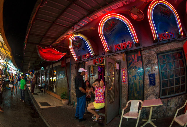 Worlds 8 Best Red-Light Districts - Guide To Hooking Up Worlds 8 Best Red-Light Districts - Guide To Hooking Up