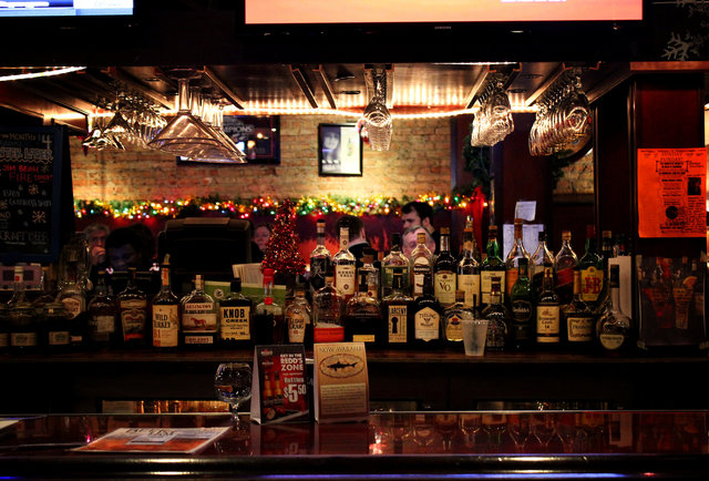 the-17-best-bars-in-chicago-s-suburbs