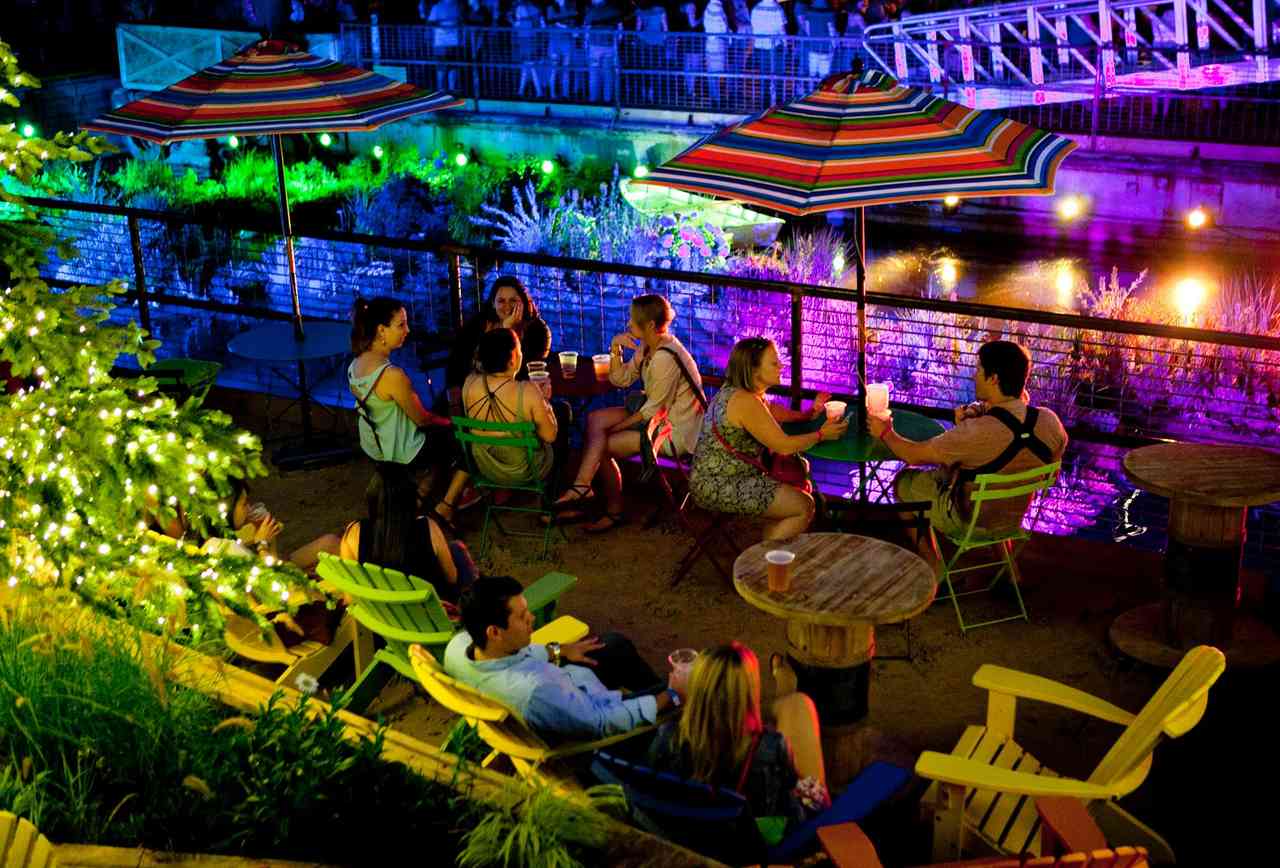 Share on Facebook Pin it