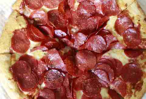 Flying Pie Pizza