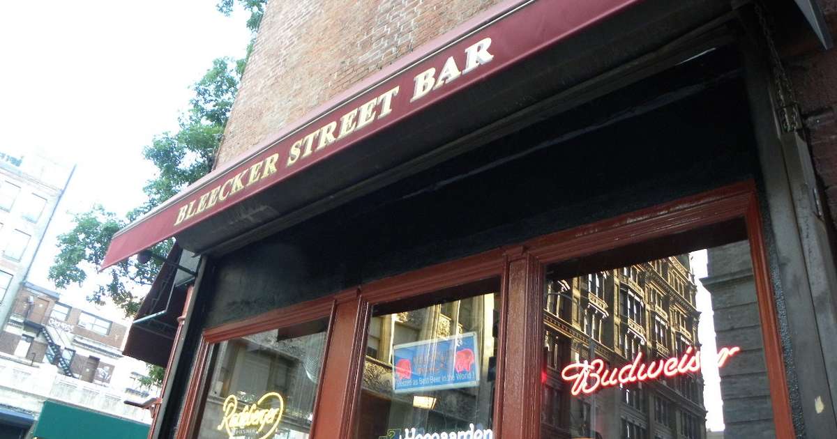 The Best Dive Bars in NYC Thrillist