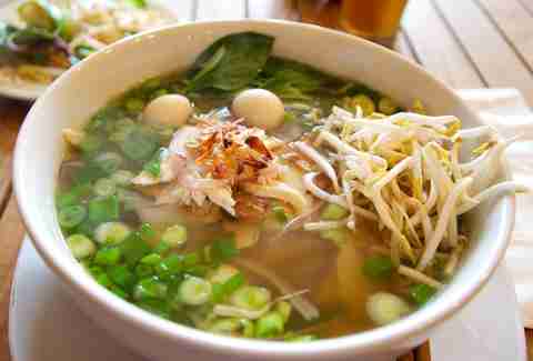 Lilly's Cafe - Pho ga