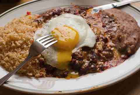 Fried eggs and rice