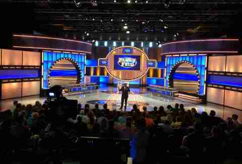 Family Feud Set