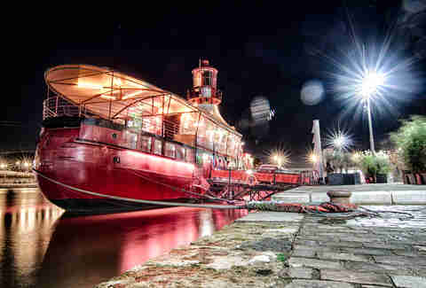 le batofar, paris night boat river
