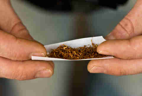 Rolling cigarettes