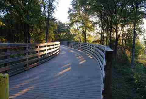 NORTH SHORE TRAIL