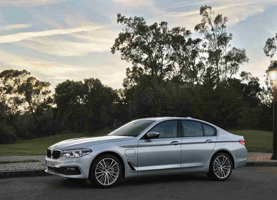 2017 BMW 530e iPerformance