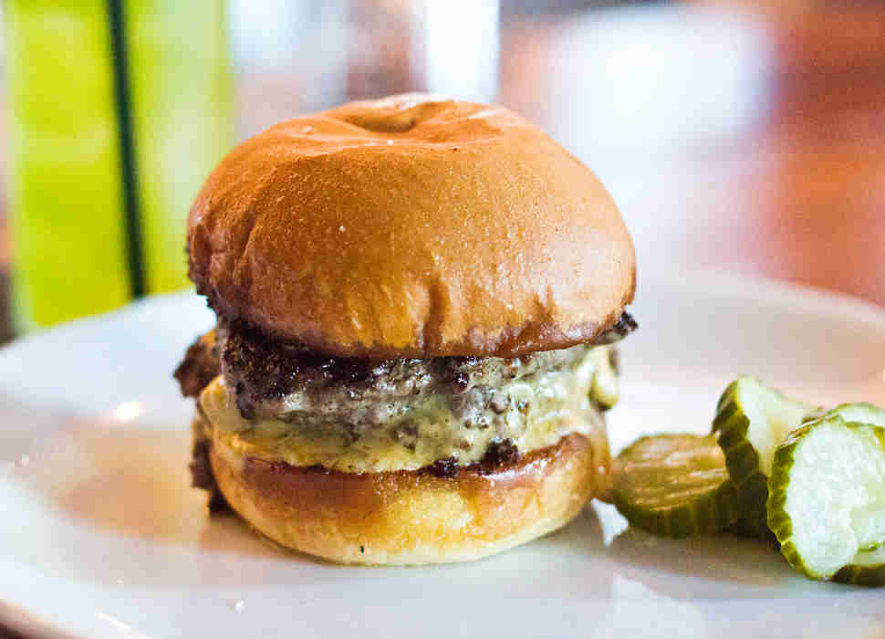 Saint Dinette Cheeseburger