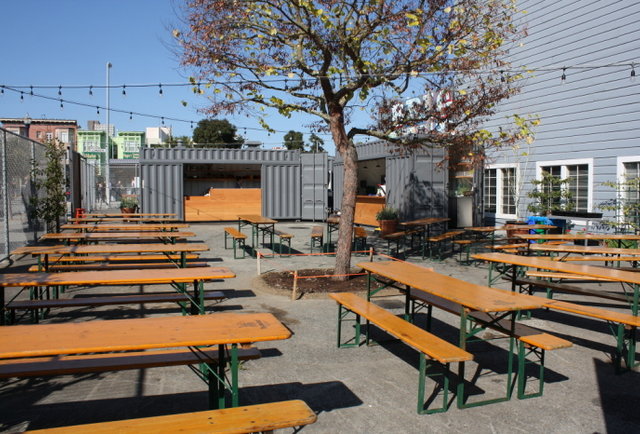 A wunderbar outdoor food and drink-ery 