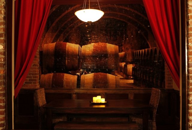 Frank Ski’s Restaurant & Lounge