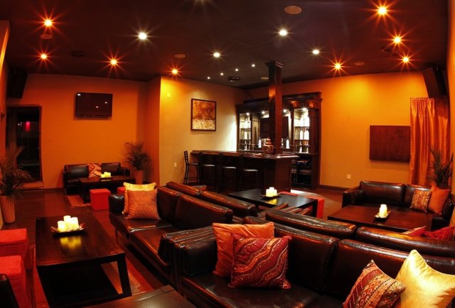Frank Ski’s Restaurant & Lounge
