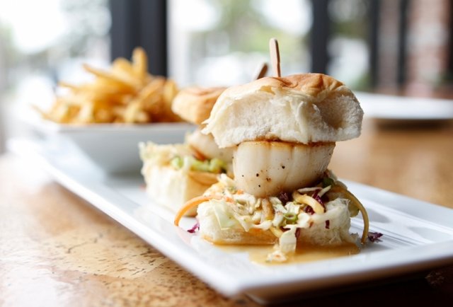 Leroy's Kitchen + Lounge