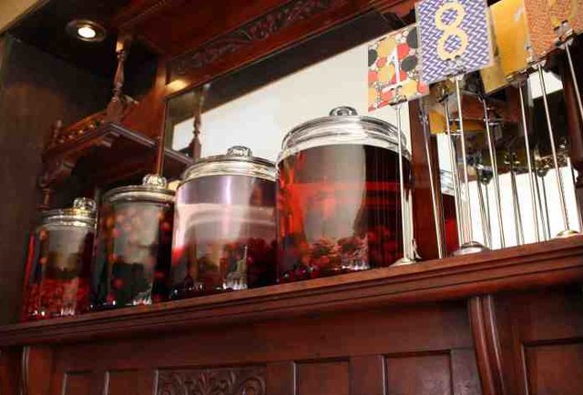 Beech St. Parlor